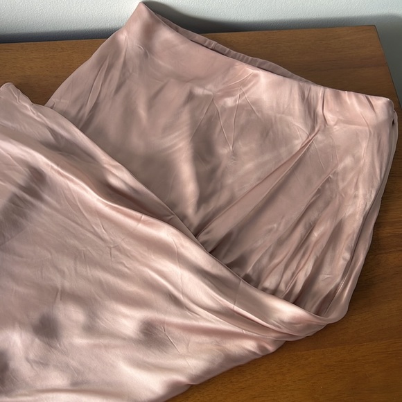 COPY - Aritzia Silk Skirt (Size S) - Picture 4 of 6